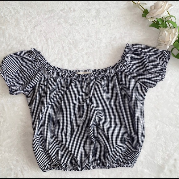 Crop top - Picture 3 of 5